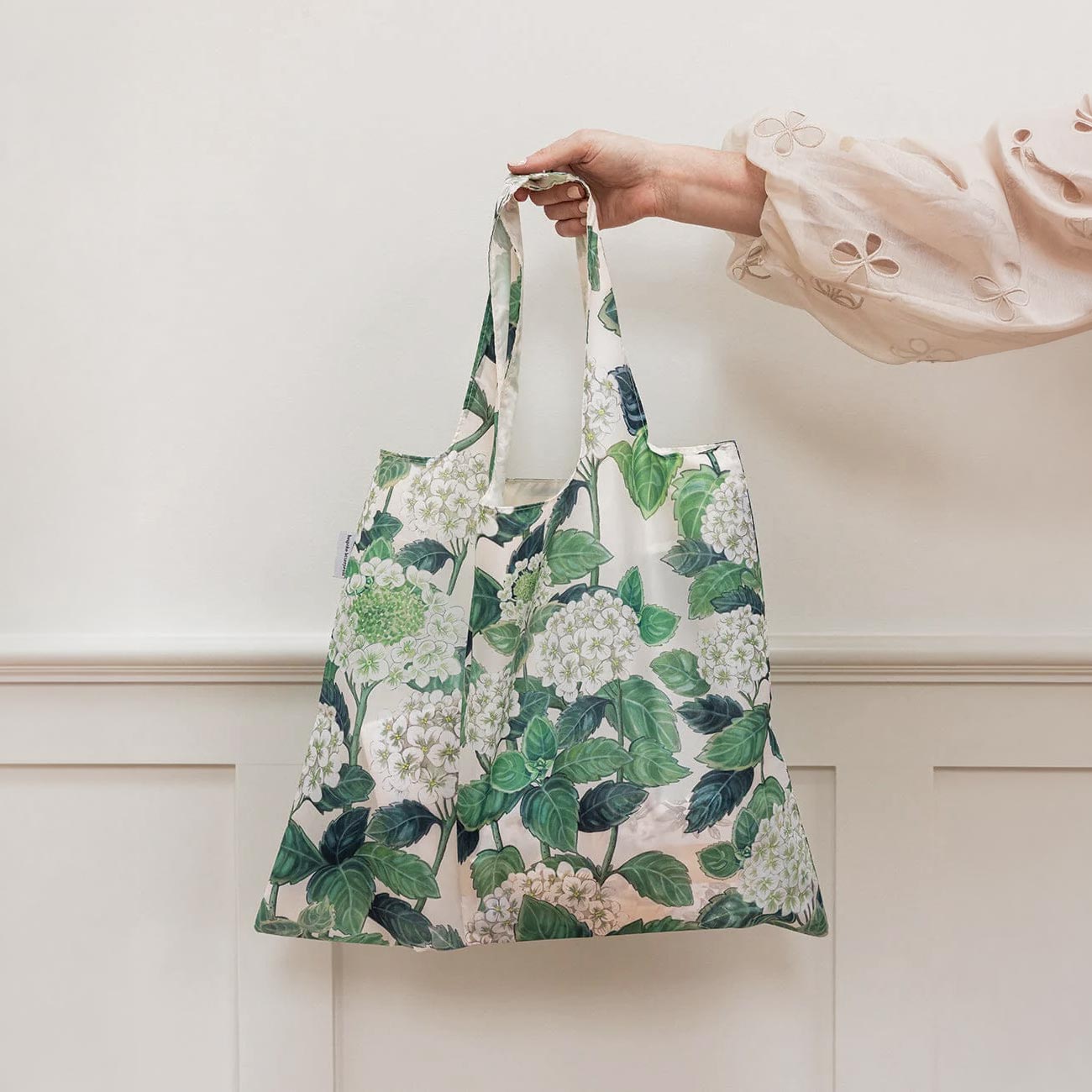 Hydrangea reusable shopping bag