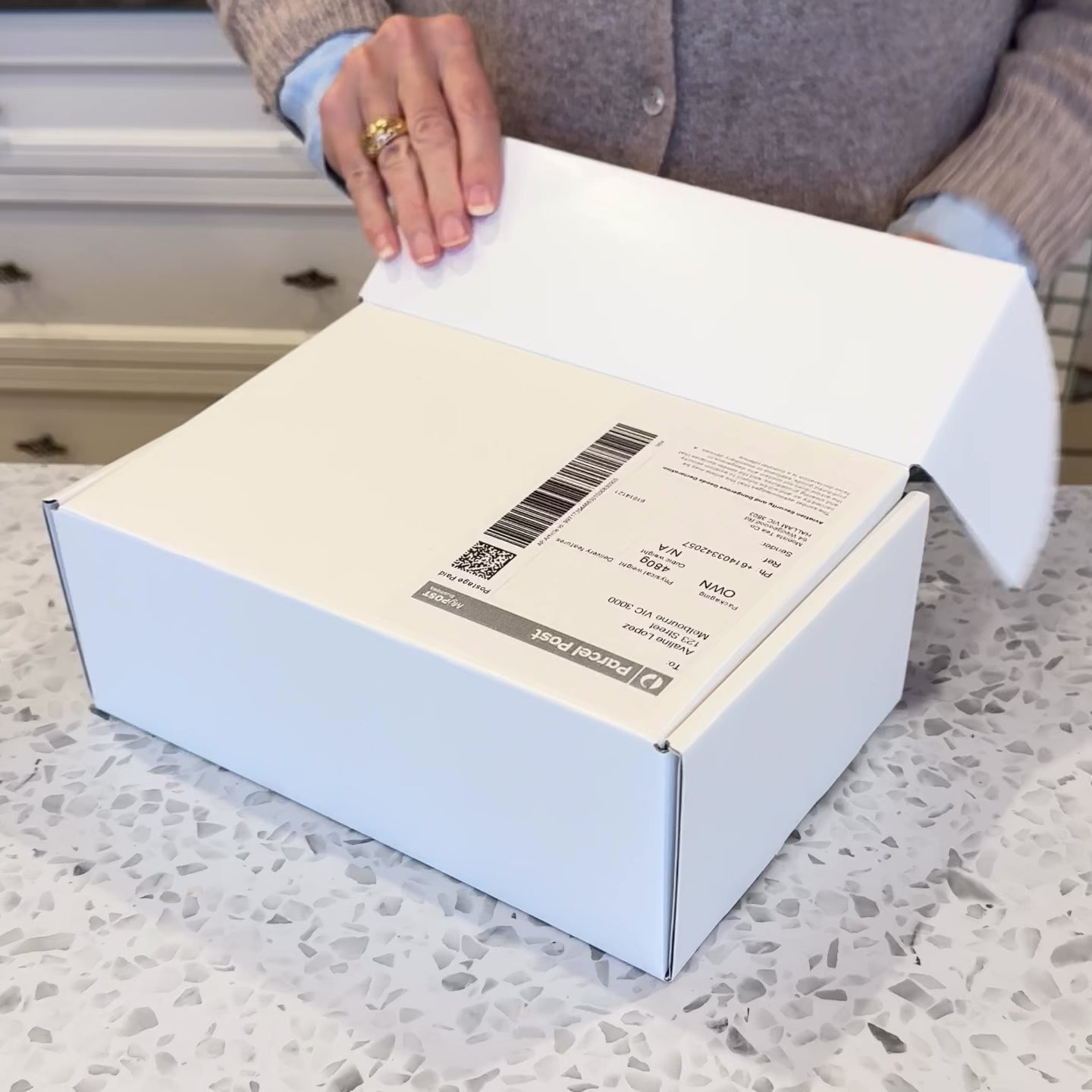 unboxing a tea around the world gift set