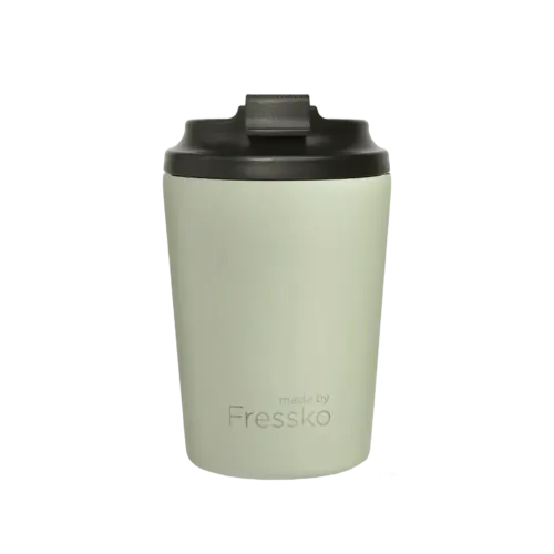 Green Fressko cup with black lid